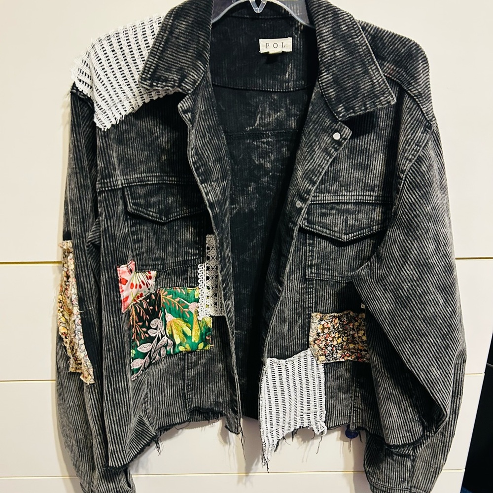 POL Elegant Black Jacket with lace and print appliqués. Size L